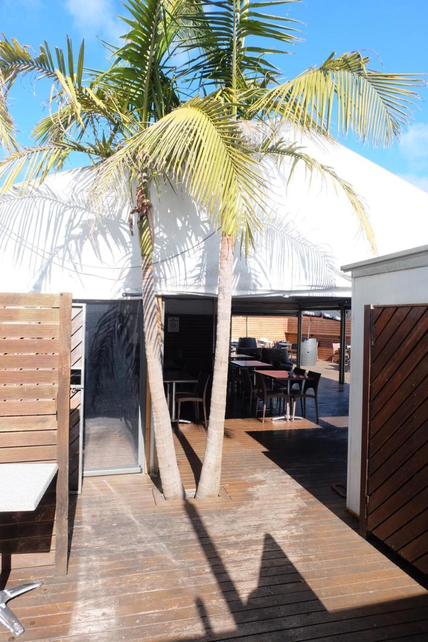 The Caledonian Inn Port Fairy Exterior photo